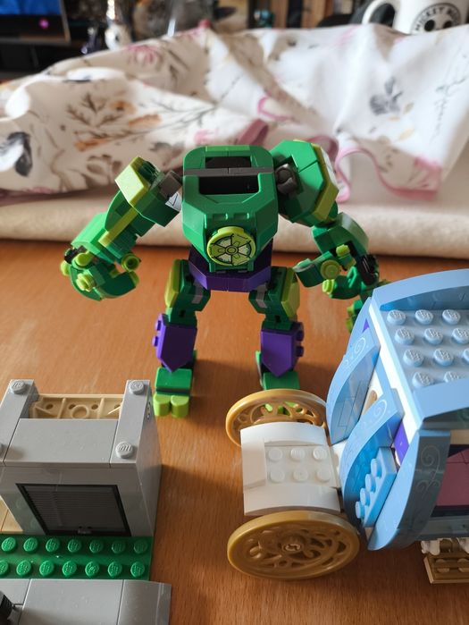 Lego minifiguras, animais,barco,etc