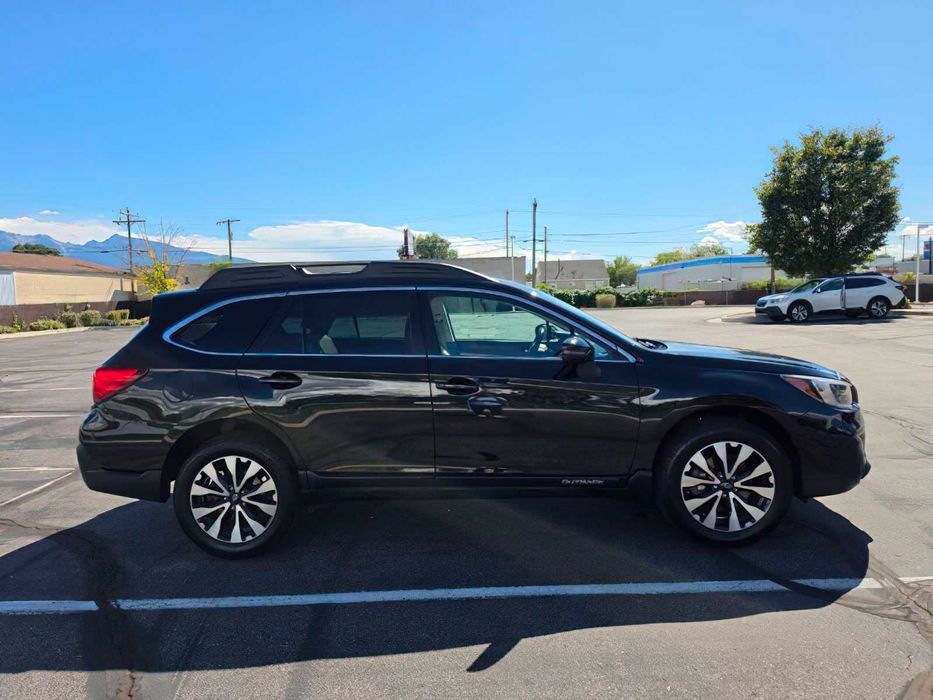 Subaru Outback Limited      2018