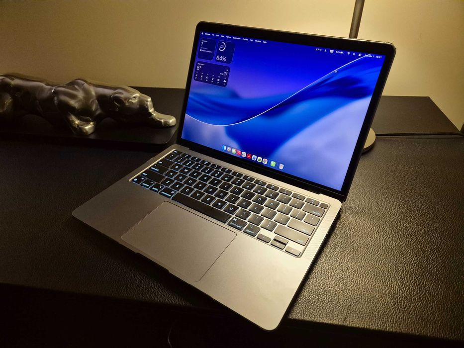 MacBook Air / M1 – sprawny i szybki jak nowy