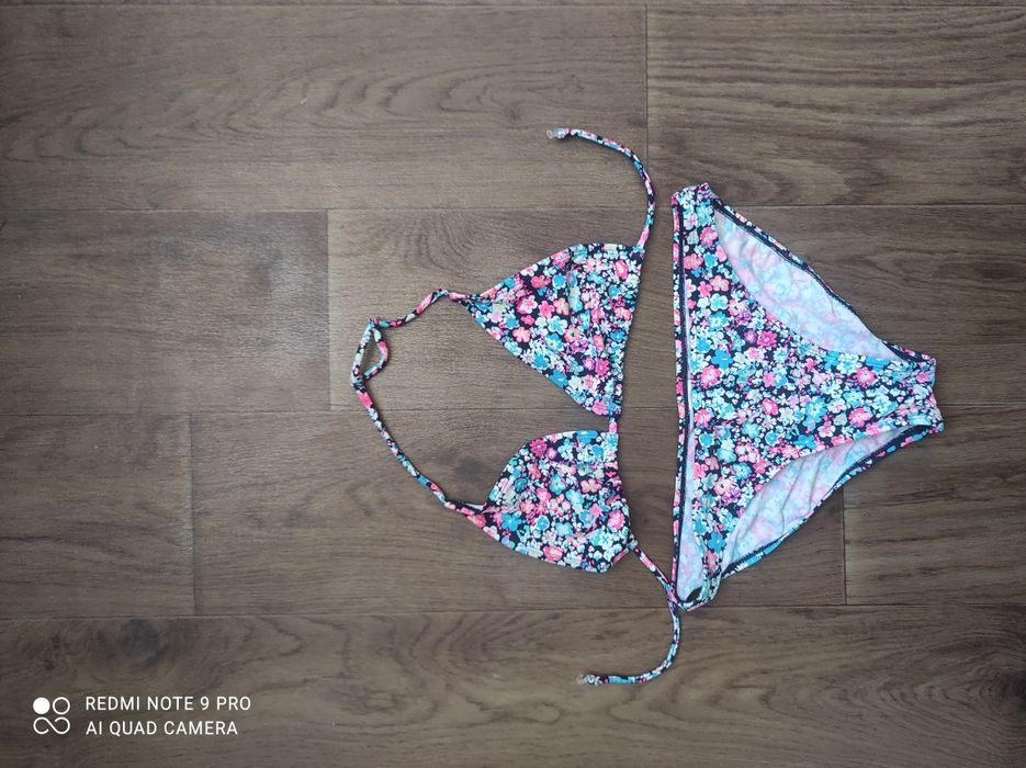 Продам купальник  рост 158 см