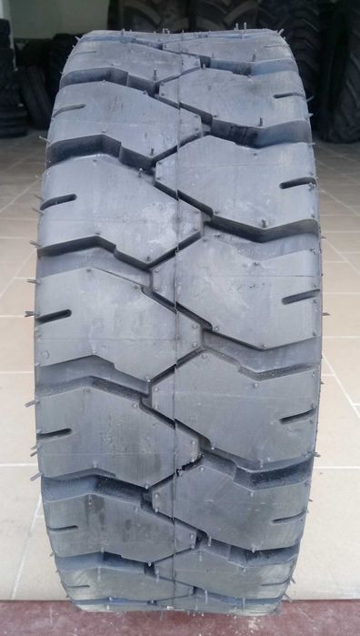 NOWE, MOCNE opony w rozmiarze 28x9-15 (8.15-15) Trayal D45S - 14PR TT