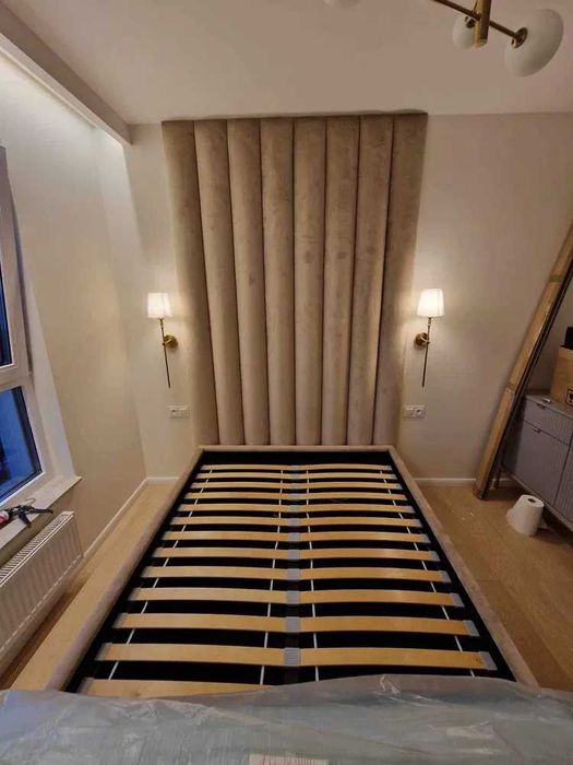 Łóżko tapicerowane box panele na wymiar łóże projekt półwałki welur