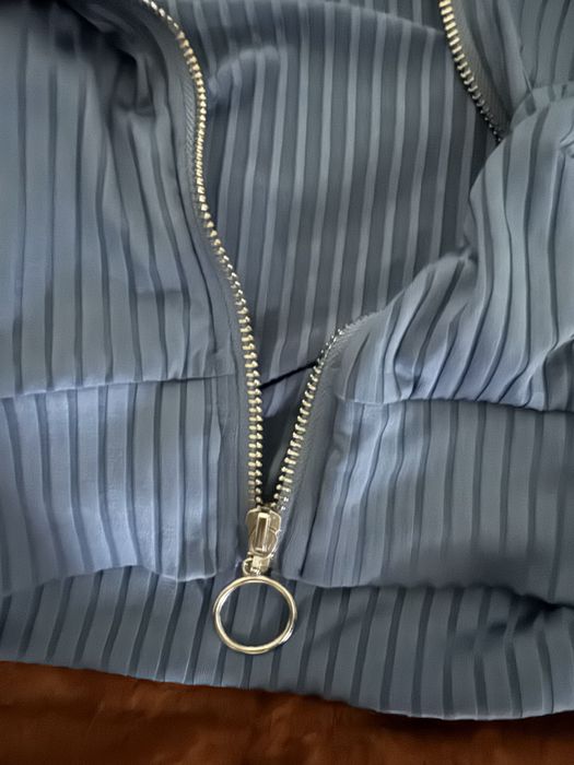 Синя кофта на застібці розмір-S