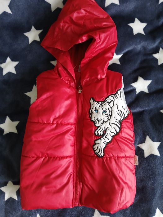 Продам жилетку для хлопчика