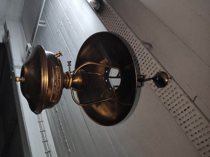 Candeeiro Eléctrico em Latão - estilo lampião do século XIX