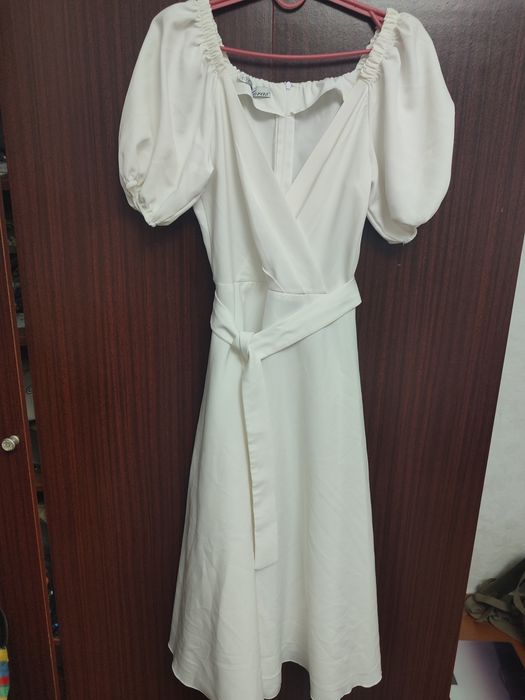 Весільна сукня 44 розмір