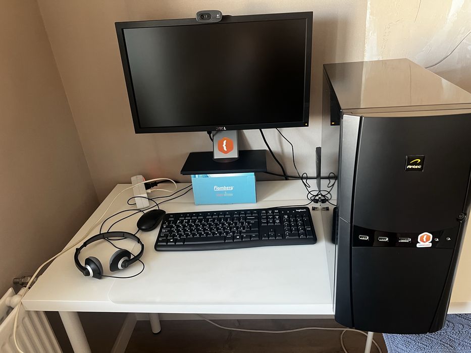 Настольный компьютер ПК полный комплект с видеокамерой и блютус