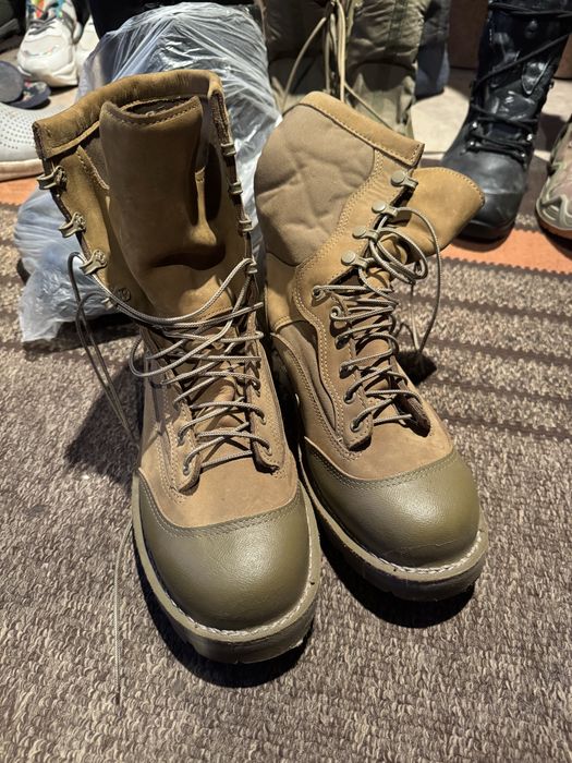 Берци нові Danner