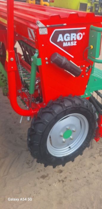 Zestaw uprawowo siewny agromasz amazone
