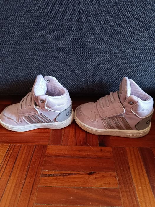 Adidas hoops mid 22