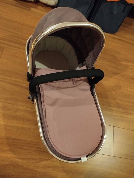 Carrinho bebé gêmeos