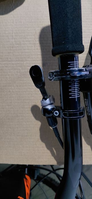 Espigão telescópico