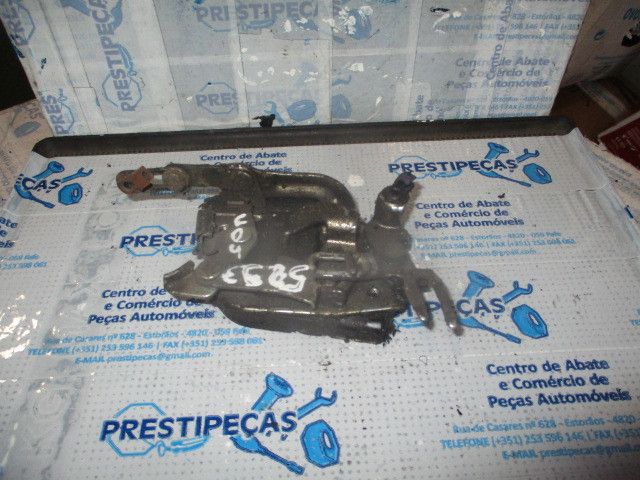 Fechadura / fecho porta frente direito TOYOTA Dyna 150 Chassis (_Y_)