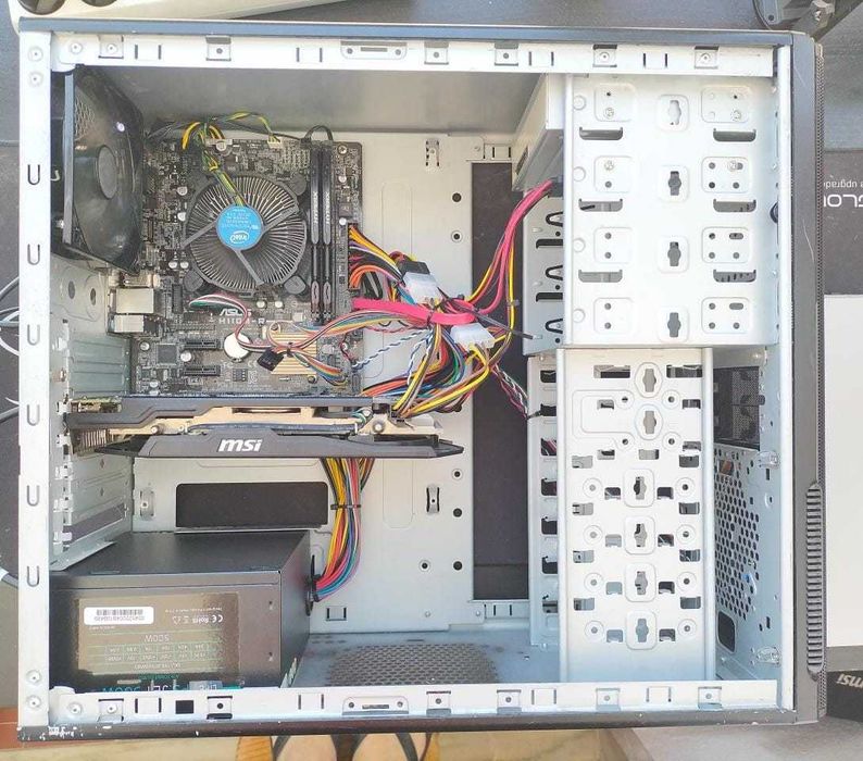 Torre PC Desktop Gigabyte