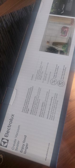 Вакуумный упаковщик Electrolux E4VS1-4AG новый