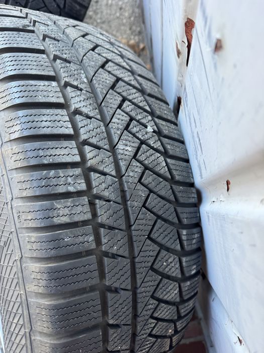 Шини зимові 225 55 R17 Runflat BMW Continental G30 G31 X1 X2 5er 3er