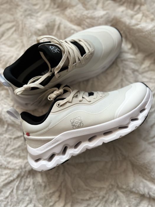 Кросівки LOEWE CloudTilt 2.0 білі, розмір 39, нові