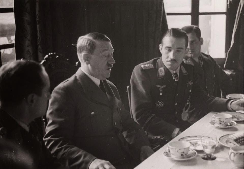 Militaria ,fotografia assinada pelo piloto Adolf Galland,,,Mes,,chmitt