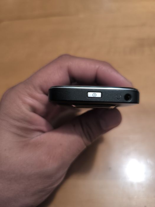 Nokia E72 igiełka stan bardzo dobry + oryginalne etui Nokia