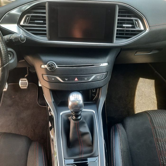 Peugeot 308 SW — fotografia 3