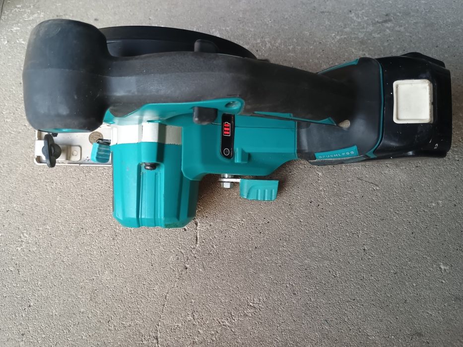 Pilarka do metalu DCS 551 + Aku 5,0 ah 18 V przecinarka