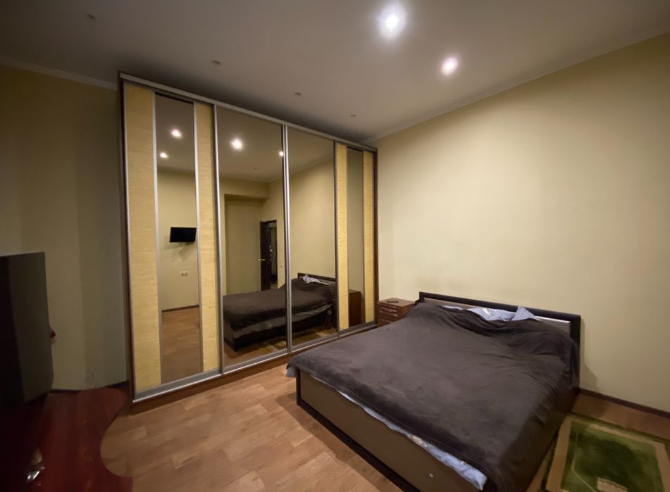 Данилевского! Науки! Продам большую 2к 62 м2