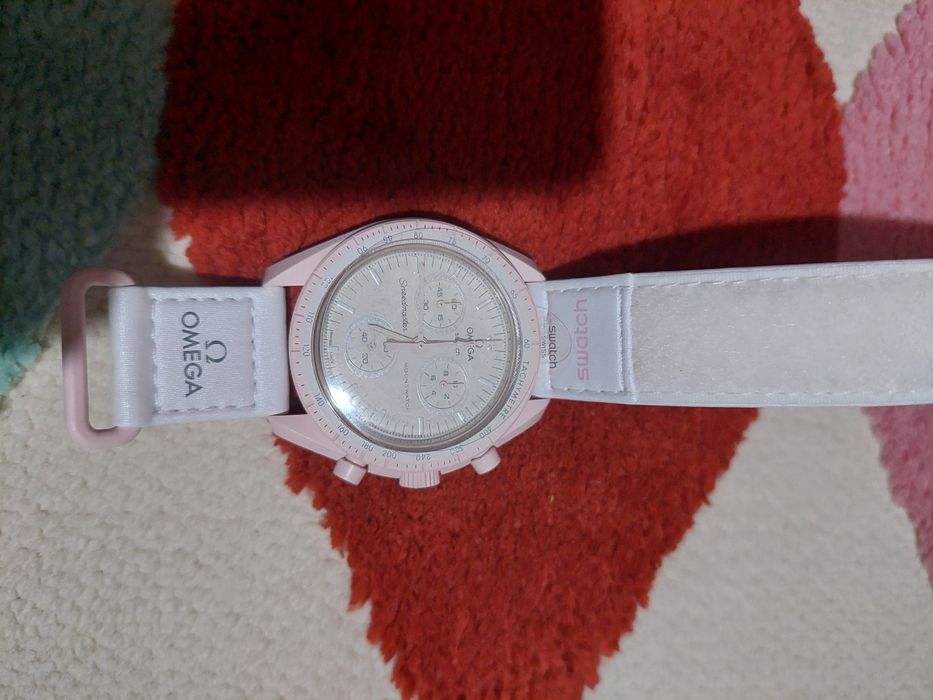 Moonswatch Venus