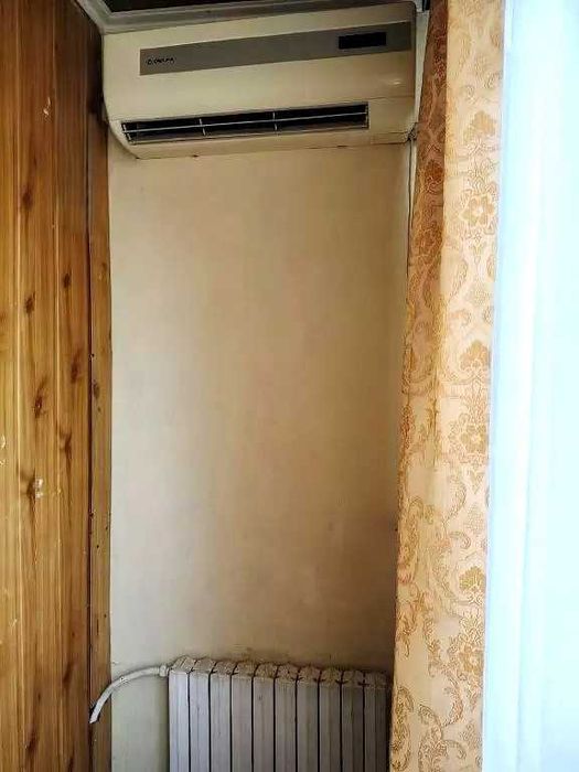 Кімната в квартирі Князя Володимира Великого Балкон 3 сусіда Терміново