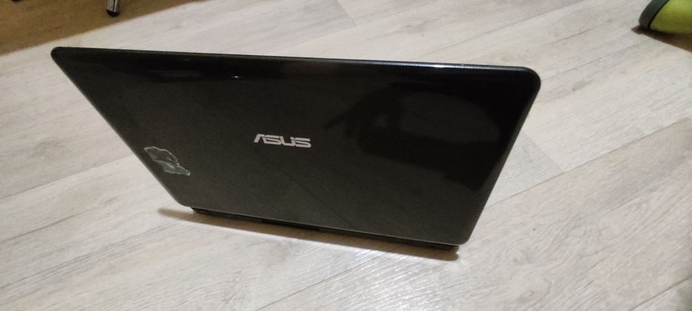 Ноутбук ASUS K50I 15.6" — Надежный для Учебы и Работы