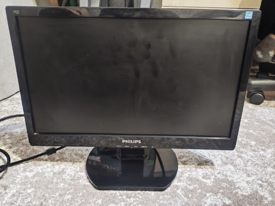 Монітор Phillips 19 дюймов