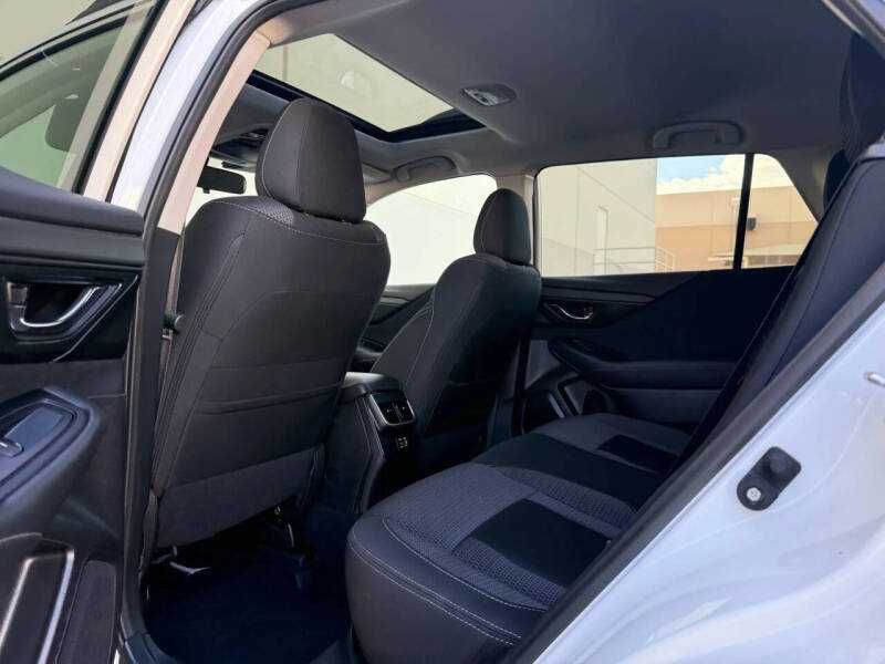 2024 Subaru Outback Premium