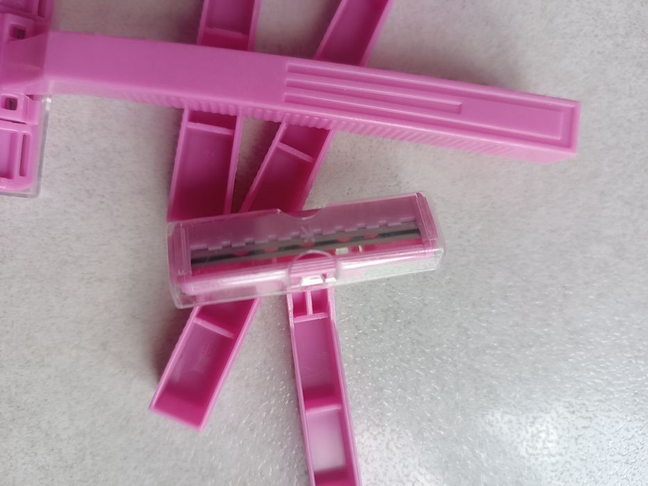 8 szt maszynek jednorazowych