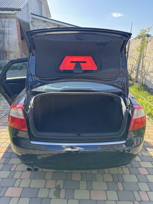 Audi a4 1,6 mpi гарний стан