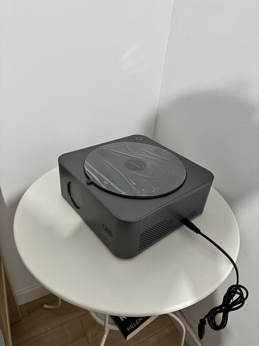Projetor Ultimea Apollo P40
