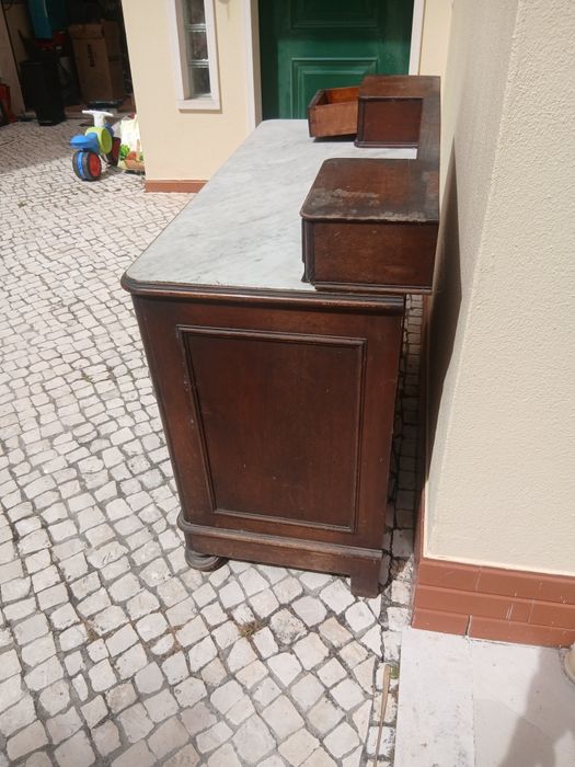 Cómoda antiga  para restaurar