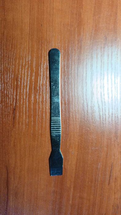 Лопатка металлическая для разборки корпусов телефонів