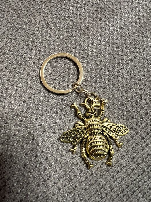 Брелок на ключи металлический, пчела