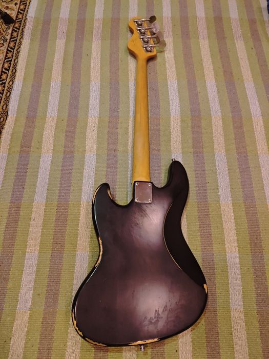 Baixo Vintage vj74 icon series Distressed
Em bom estado