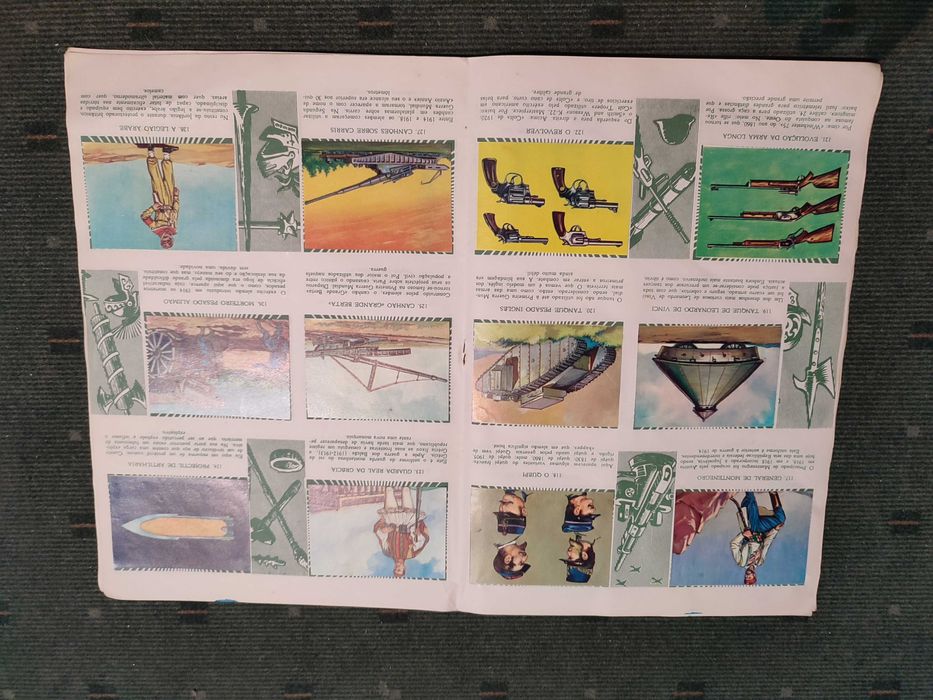 Caderneta de Cromos Armas e Soldados - Completa