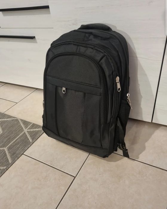 Super nowy plecak czarny