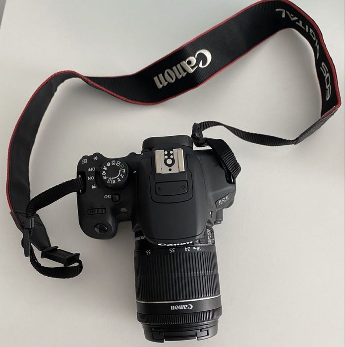 Maquina Fotografia Canon EOS 700D