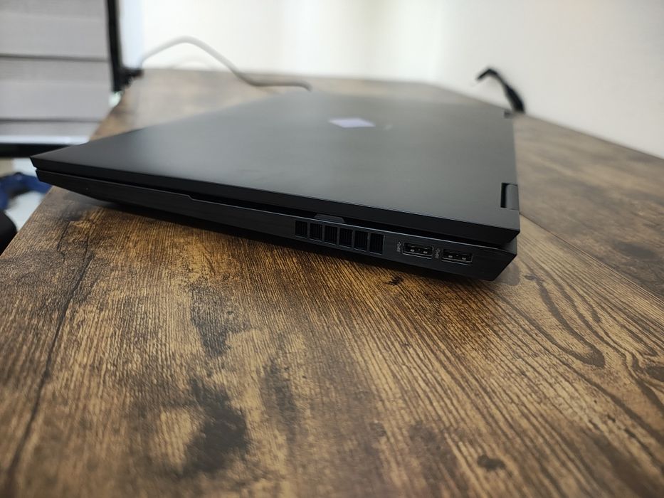 Laptop gamingowy Hp Omen 17 RTX4070 i7 13700hx 16GB ddr5 165Hz