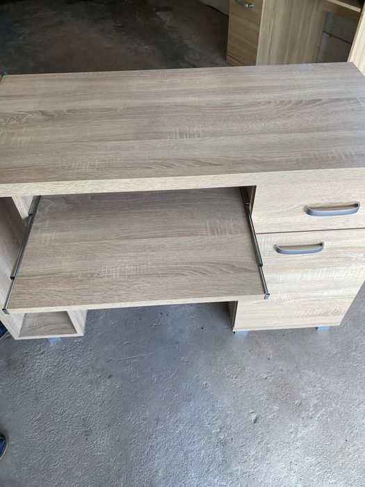 Biurko drewniane, nieużywane