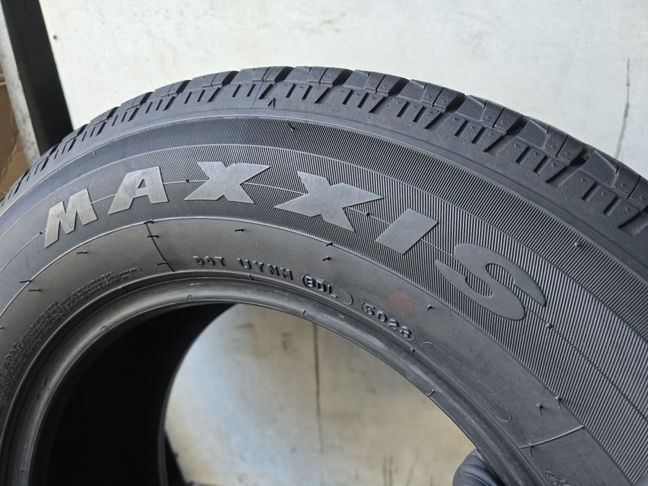 Sprzedam oponę 235/65 16" C Maxxis VanSmart  A/S  AL2  8mm 2023r