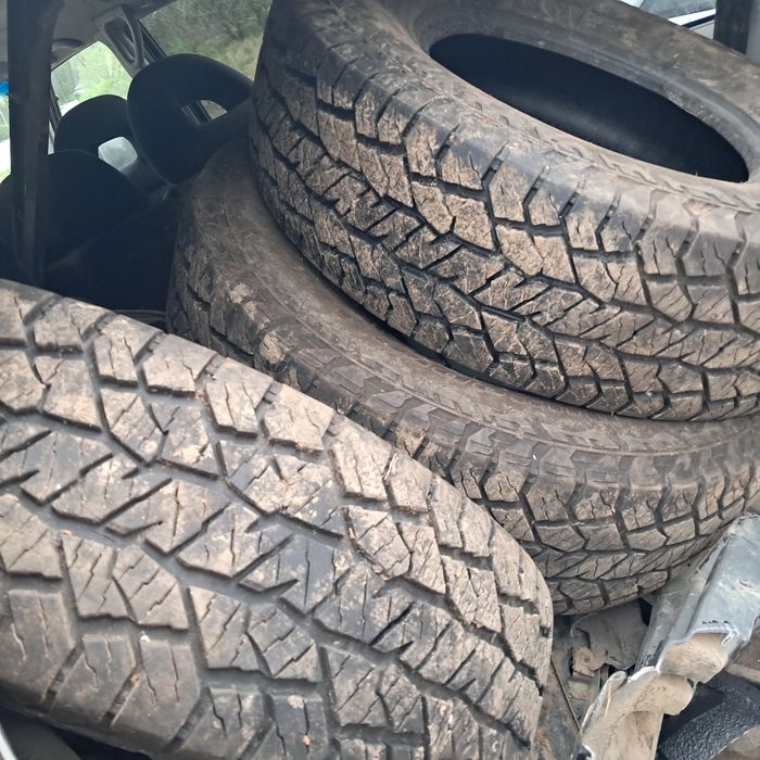 Felgi z oponami Mitsubishi Pajero