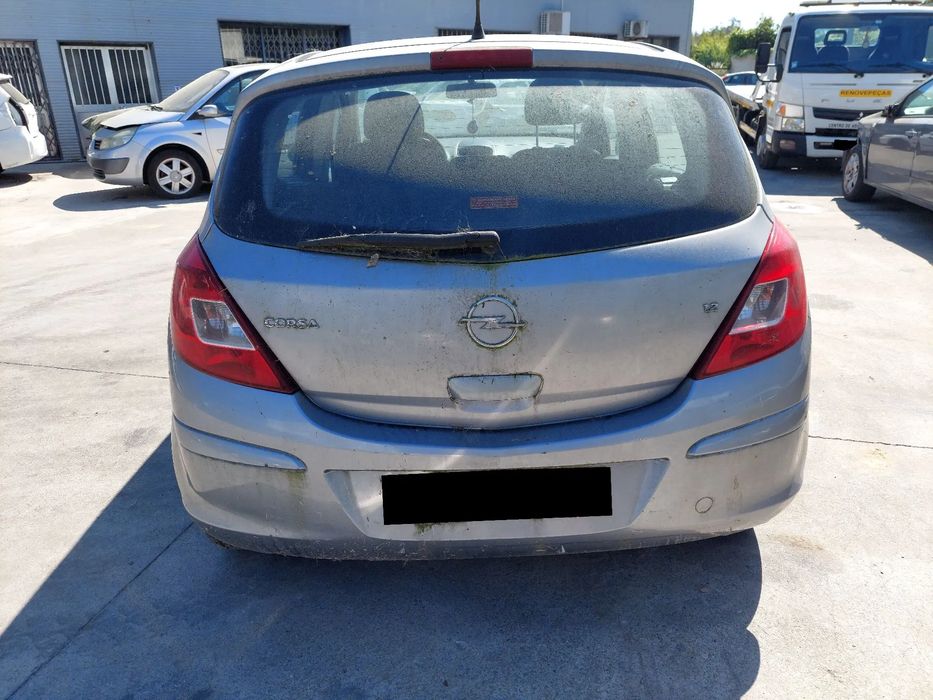 Para peças OPEL Corsa D