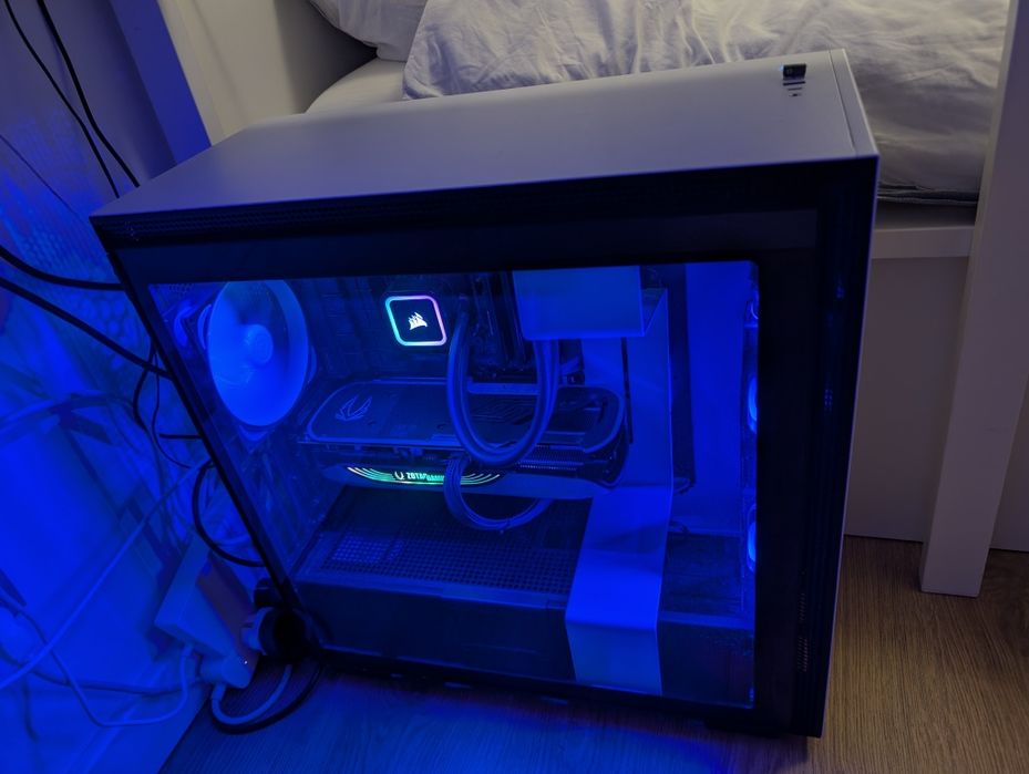 Komputer Gamingowy RTX 4070 ti / i5-13600KF / 32GB RAM /  + Akcesoria