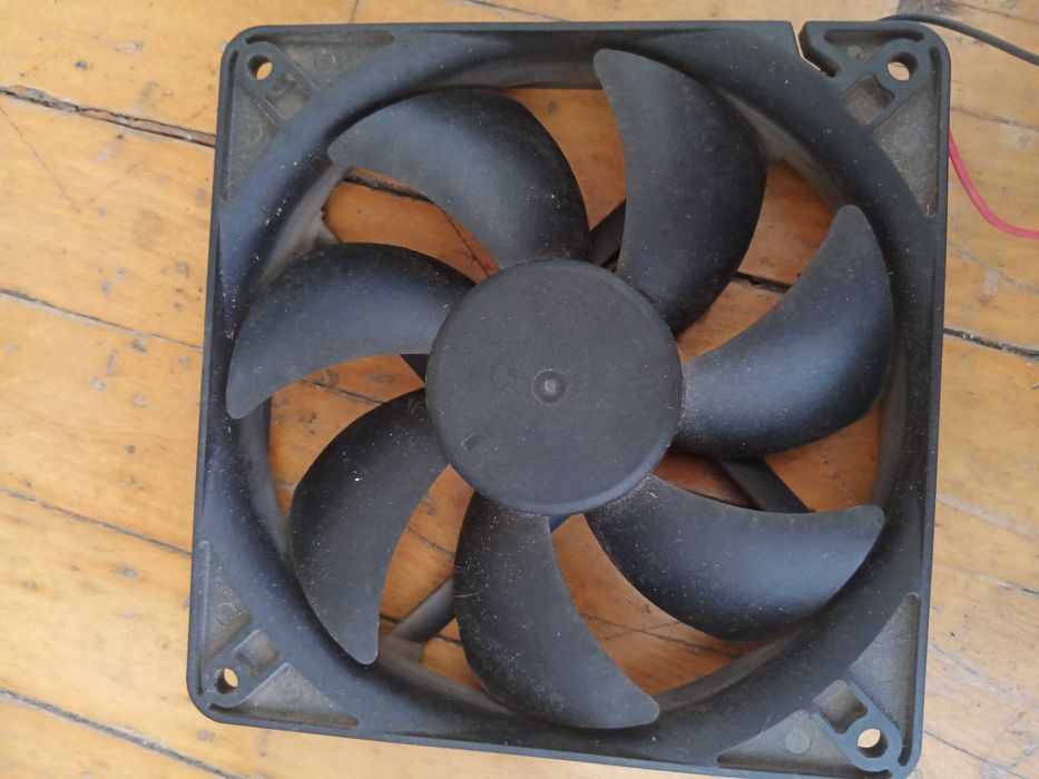 ВентиляториSunon 120 мм