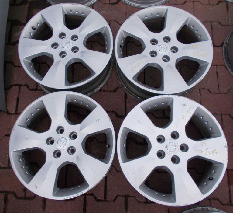 Felgi aluminiowe OPEL  5x110 7Jx17 ET 47  Nr. 15
