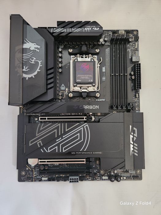 Материнська плата MSI X870E Carbon Wifi 7 AMD AM5 Ryzen